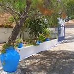 וילה Christina